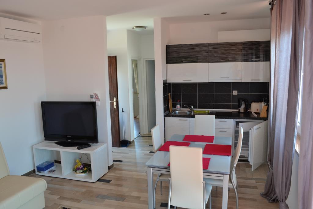 אומאג Apartments Lungomare חדר תמונה