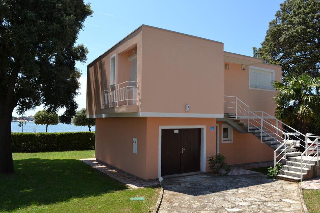 אומאג Apartments Lungomare מראה חיצוני תמונה