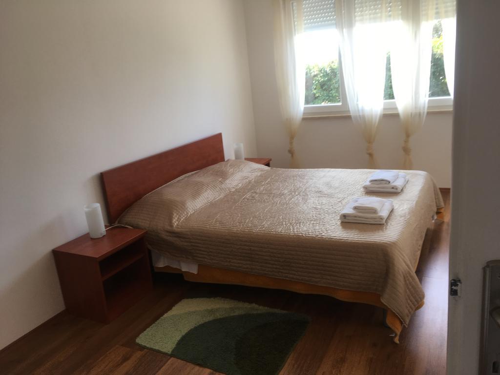 אומאג Apartments Lungomare מראה חיצוני תמונה